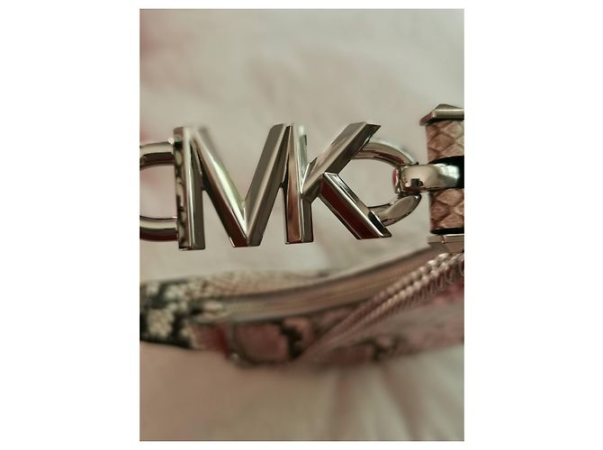 Bolsa Michael Kors Piper de couro estampa python marrom e prata Bege Impressão em python Hardware prateado - vista 7