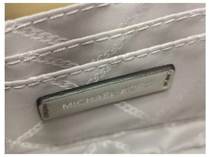 Bolsa Michael Kors Piper de couro estampa python marrom e prata Bege Impressão em python Hardware prateado - vista 9