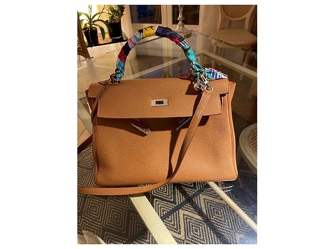 Hermès Borsa Hermes Kelly 32 cms pelle togo oro Beige - vista 17