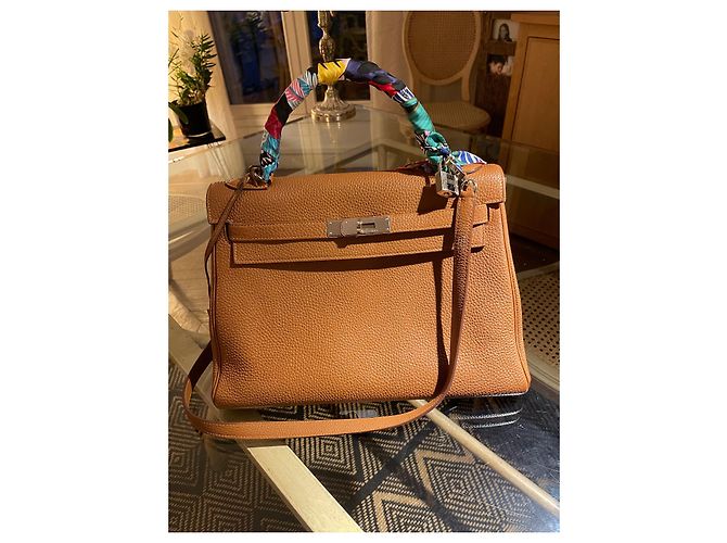 Hermès Borsa Hermes Kelly 32 cms pelle togo oro Beige - vista 18
