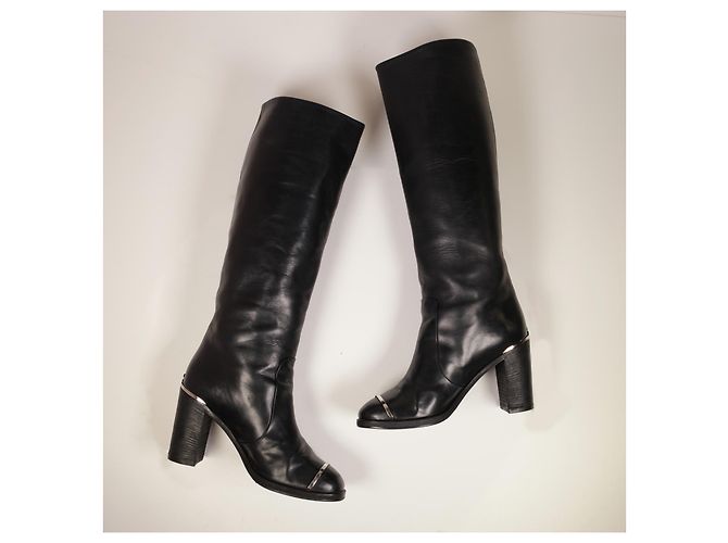 Increíbles botas de cuero Chanel Negro - vista 5