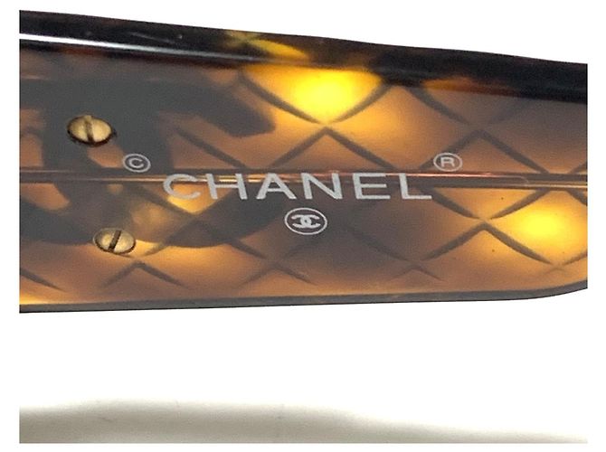 Timeless Chanel Brown - view 5
