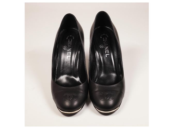 Décolleté Chanel in pelle nera taglia 39.5 Nero - vista 2