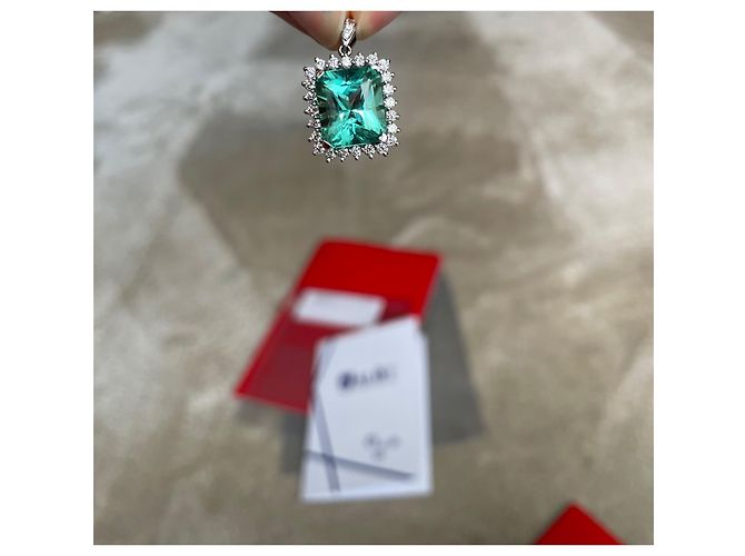 Autre Marque Pendente con Smeraldo Verde Pastello e Diamante 4.44 Carati - vista 2