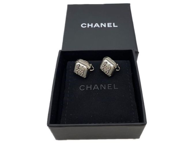 ***Orecchini CHANEL quadrati con marchio cocco Argento - vista 7