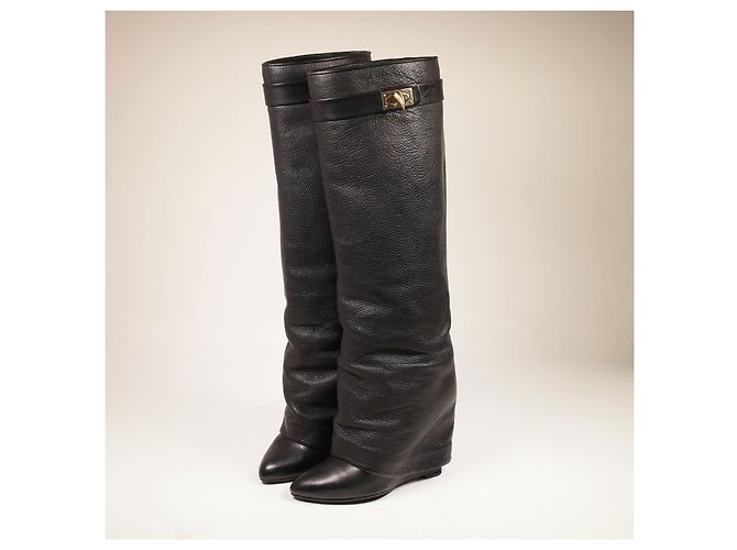 Increíbles botas con cierre de tiburón de Givenchy Negro - vista 4