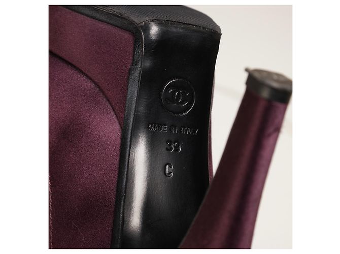 Erstaunliche Chanel-Satin-Klassiker-Absätze Mehrfarben - Ansicht 8