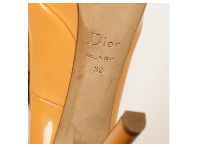 Splendidi tacchi Dior in vernice Arancione - vista 10