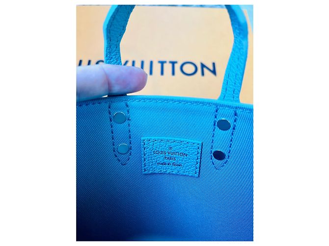 Borsa Louis Vuitton Sac Plat in pelle color turchese - vista 4