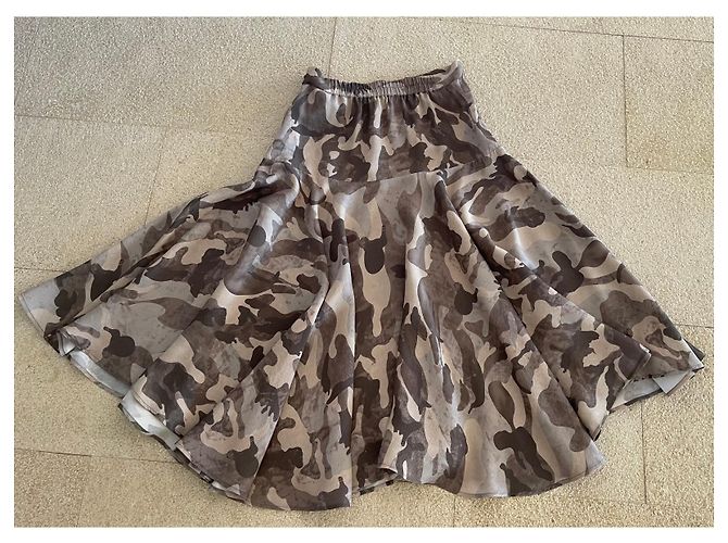 Autre Marque Falda Vila T hecha a medida. 36 tela de camuflaje Castaño Gris Caqui - vista 2
