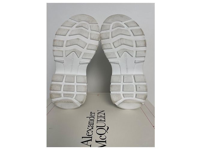 Alexander McQueen Stiefeletten aus weißem Leder - Ansicht 4