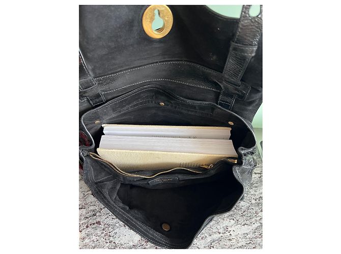 Saint Laurent Handtasche aus schwarzem Lackleder - Ansicht 4