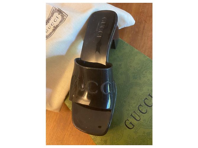 Mules Gucci in gomma nere taglia 35 Nero - vista 6
