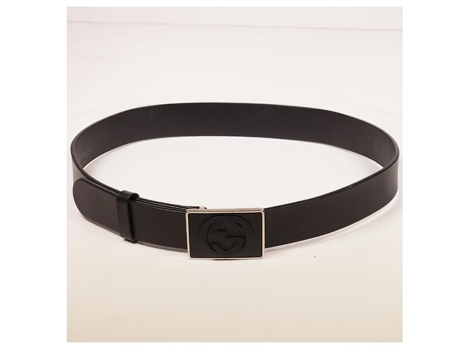 Increíble abrigo de piel de Gucci con cinturón. Negro - vista 11