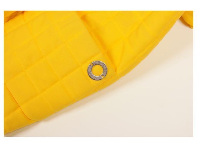 Increíble chaqueta de pasarela Chanel Amarillo - vista 12