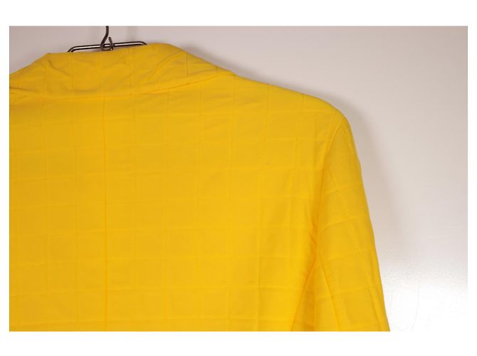 Increíble chaqueta de pasarela Chanel Amarillo - vista 4