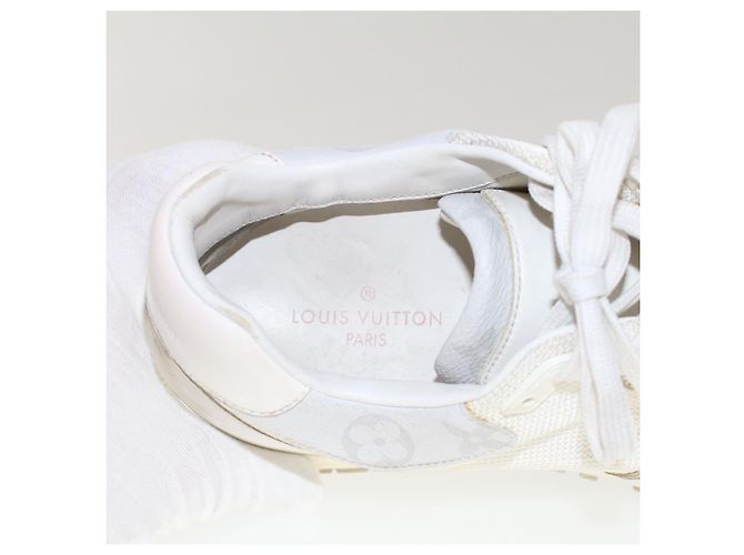 LOUIS VUITTON Baskets Monogram Runaway Line Cuir 6 Blanc LV Auth ak215 - vue 20