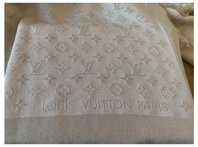 Tela Louis Vuitton Monogram Shine Beige - vista 2