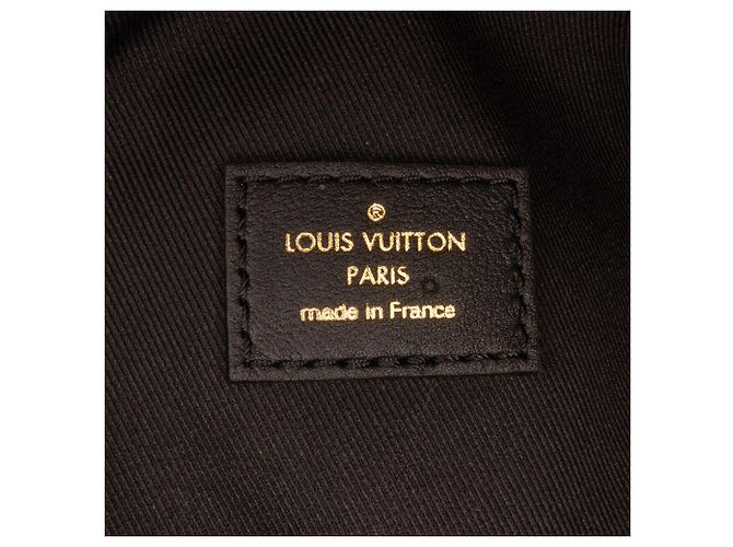 Bumbag Marsupio New Wave nero di Louis Vuitton - vista 7