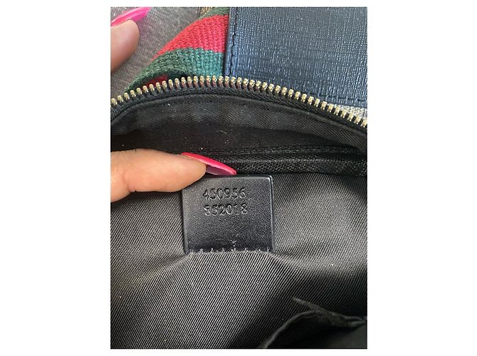 Gucci Rare new lined compartments GG Supreme fanny pack Beige - view 5