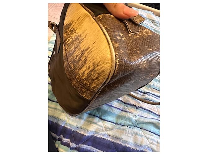 Bolsa Prada de Nylon com Estampa Python Marrom Escuro Castanho escuro - vista 4