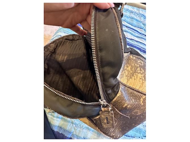 Bolsa Prada de Nylon com Estampa Python Marrom Escuro Castanho escuro - vista 8