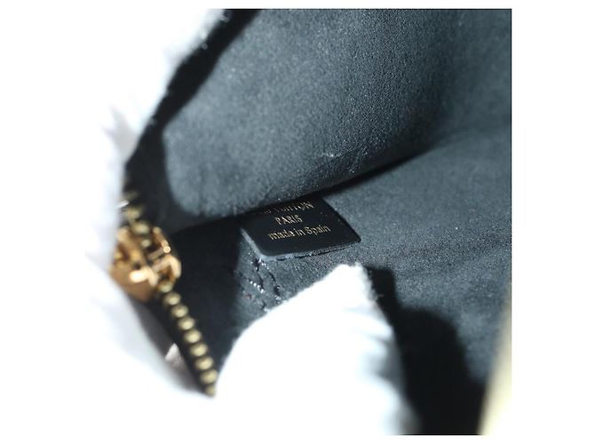 LOUIS VUITTON Monogram Empreinte Neverfull MM M46040 Pochette Noir LV Auth 46795 - vue 12