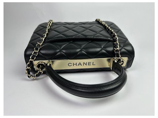 Trendy CC Chanel Trendige kleine CC-Handtasche mit Tragegriff oben Schwarz - Ansicht 7