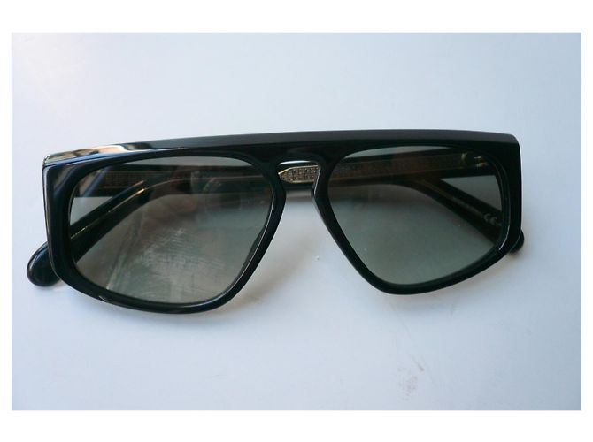 Givenchy GV-Sonnenbrille 71125S / Schwarze Farbe - Ansicht 2