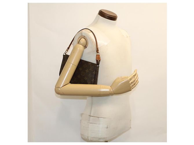 Zippy Louis Vuitton Pochette Accessoires Marrone - vista 7
