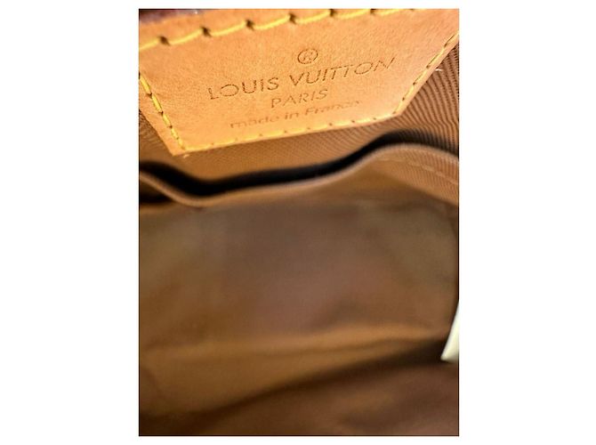 Louis Vuitton Tivoli PM bag in like new condition! Multiple colors - view 10