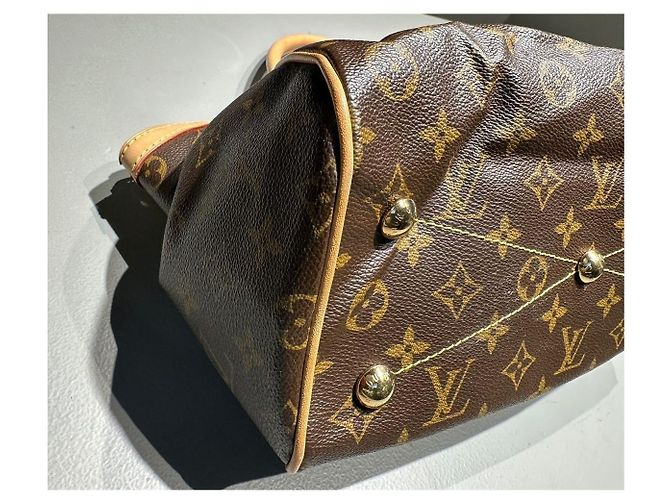 Louis Vuitton Tivoli PM bag in like new condition! Multiple colors - view 6