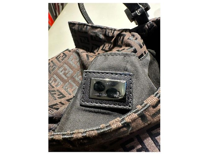 Borsa a tracolla Fendi Mamma Baguette mini Multicolore - vista 2