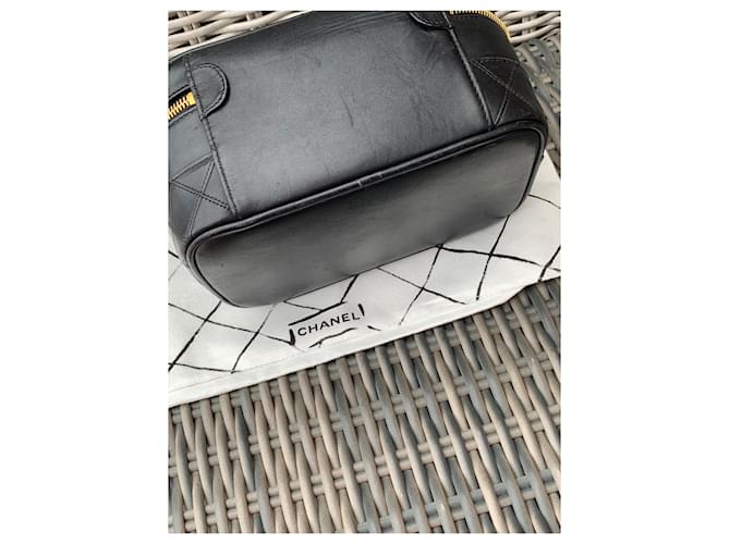 Chanel Estojo Vanity em couro preto - vista 9