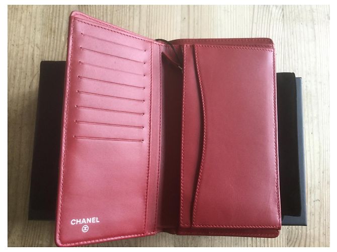 Cartera Chanel Yen de cuero Caviar rojo Roja - vista 5
