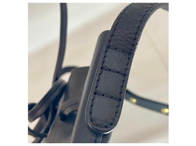 Mansur Gavriel Beuteltasche aus echtem Leder Schwarz - Ansicht 16