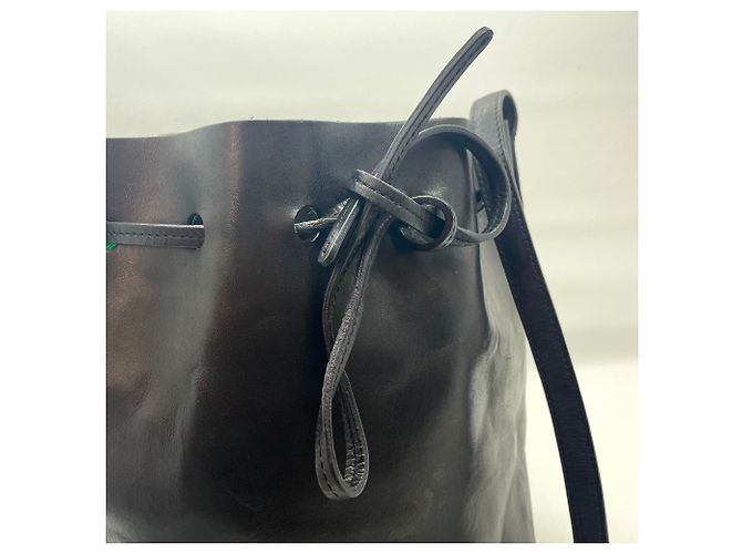 Mansur Gavriel Beuteltasche aus echtem Leder Schwarz - Ansicht 6