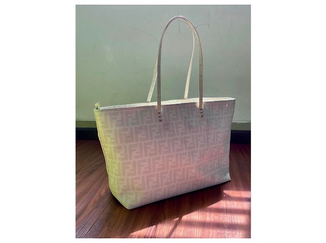 FENDI Zucca Spalmati Floral bestickte große Roll-Tragetasche Weiß - Ansicht 15