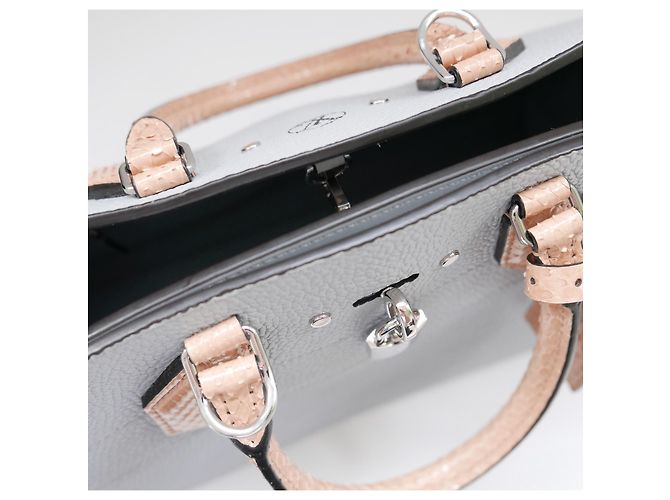 Borsa Louis Vuitton City Steamer East West Grigio - vista 7