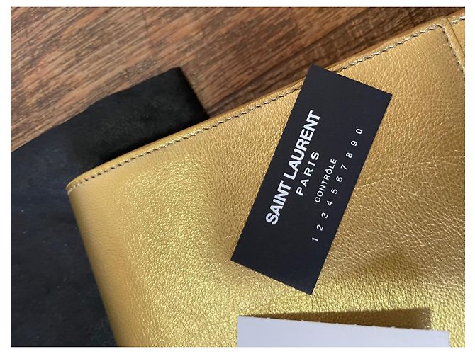 Pochette Yves Saint Laurent in pelle dorata D'oro - vista 7