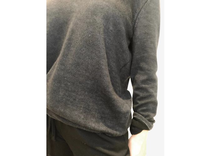 Maison Martin Margiela Verwaschener schwarzer Kaschmirpullover mit V-Ausschnitt – Größe S - Ansicht 4