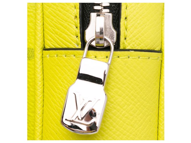 Bumbag Marsupio da esterno Taigarama con monogramma giallo Louis Vuitton - vista 11