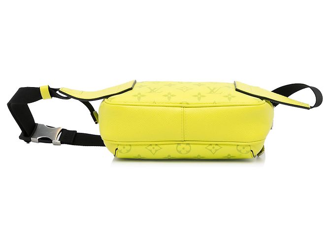 Bumbag Marsupio da esterno Taigarama con monogramma giallo Louis Vuitton - vista 5