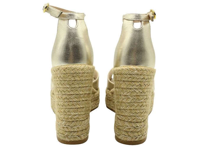 Stuart Weitzman Espadrille-Knöchelriemenkeil aus goldfarbenem Leder - Ansicht 5