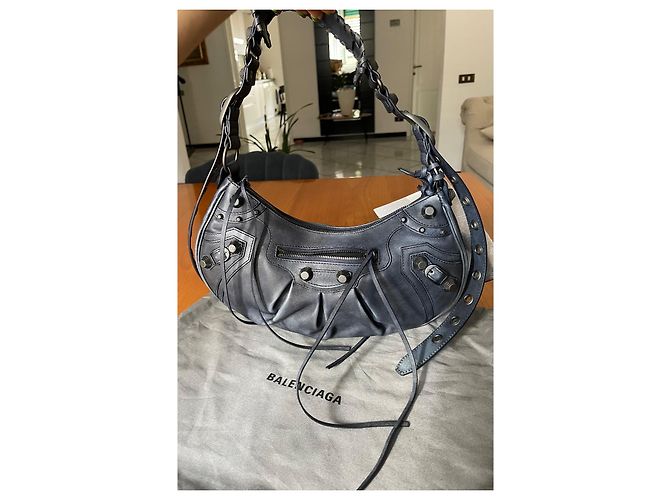 Borsa Balenciaga Le Cagole in pelle blu scuro - vista 11