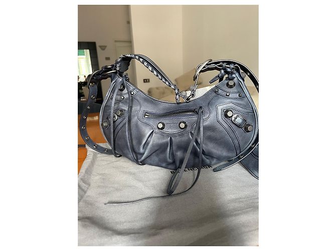 Borsa Balenciaga Le Cagole in pelle blu scuro - vista 13