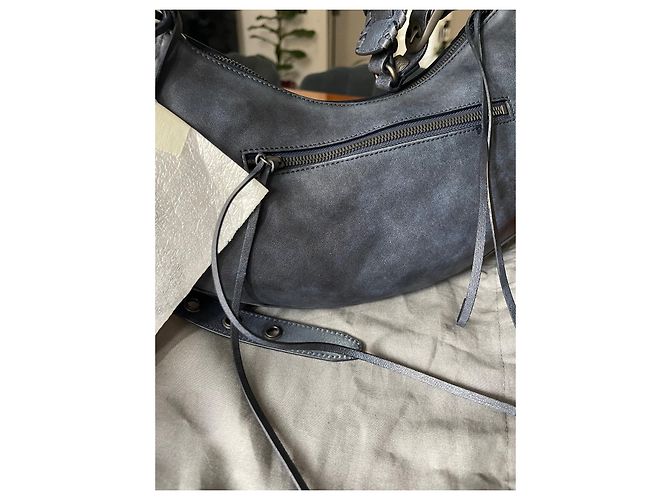 Borsa Balenciaga Le Cagole in pelle blu scuro - vista 5