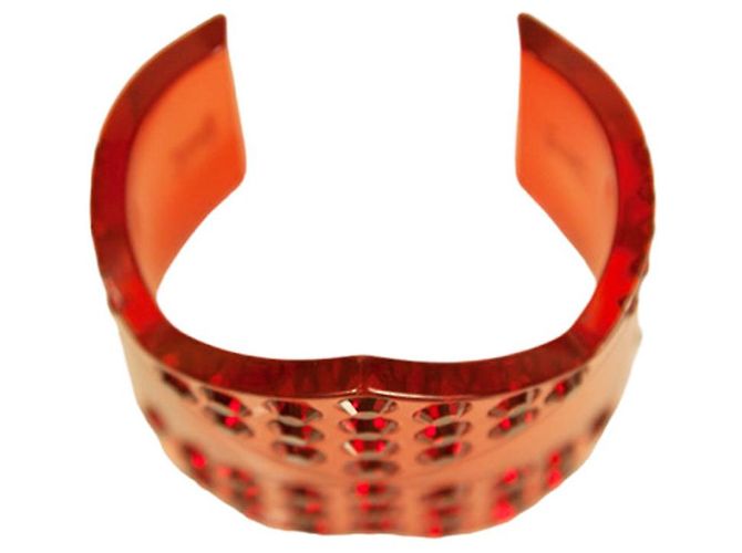 Bracciale rigido Louis Vuitton a cuore largo in resina rossa con strass rossi RARO!! Rosso - vista 4