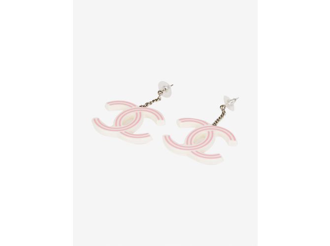 Boucles d'oreilles CC en plastique rose Chanel - vue 5