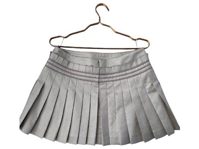 Minifalda plisada lamé dorada de CHANEL Dorado - vista 6